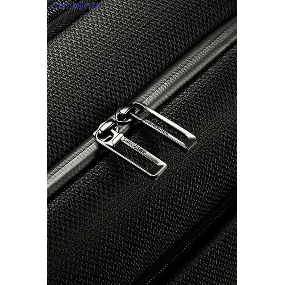 Samsonite Mala/Trolley de Viagem Média 4 Rodas Spinner 67cm Expansível X- RISE Preto - Ref. 92CH200309