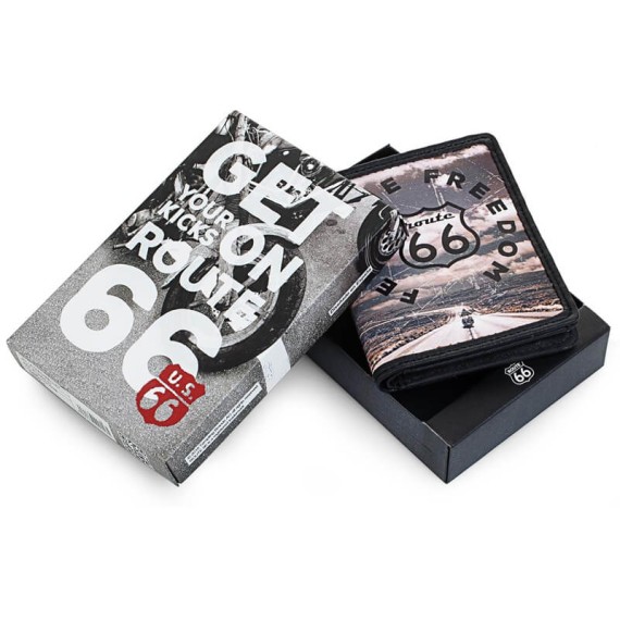 Route 66 Carteira Porta-Notas Vertical com Porta-Moedas WISCONSIN Preto - Ref. 237.R1190101 Route 66 Carteira Porta-Notas Vertical com Porta-Moedas WISCONSIN Preto - Ref. 237.R1190101