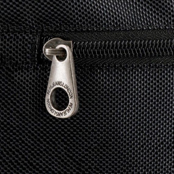 Mochila Pepe Jeans para Portátil 13.3'' BROMLEY Preto | Ref. 186.7352461 Mochila Pepe Jeans para Portátil 13.3'' BROMLEY Preto | Ref. 186.7352461