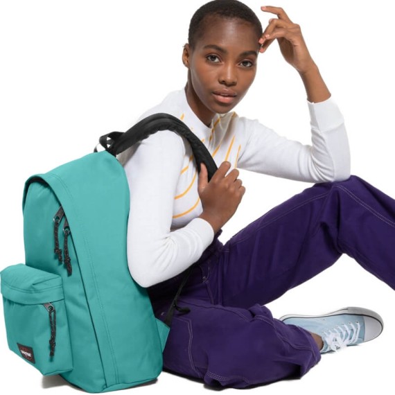 Mochila Eastpak para Portátil 13'' OUT OF OFFICE Lagoon Blue | Ref. 267.76795Z