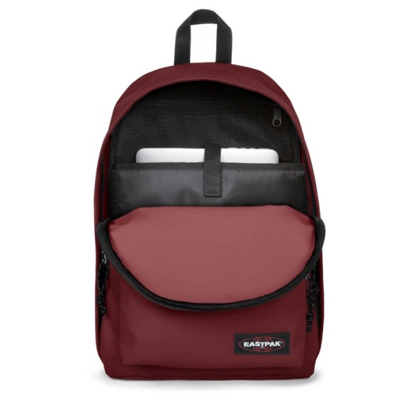Mochila Eastpak para Portátil 13'' OUT OF OFFICE Brisk Burgundy | Ref. 267.767B63