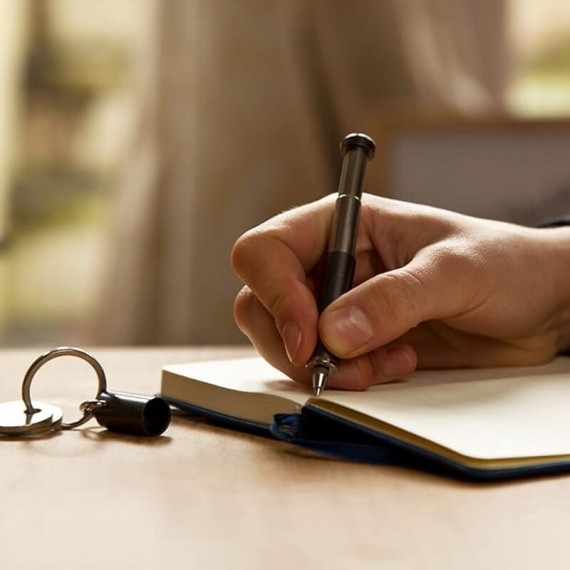 TRUE UTILITY TU258 Porta-Chaves Esferográfica Telescópica | Ref. 314.TU258