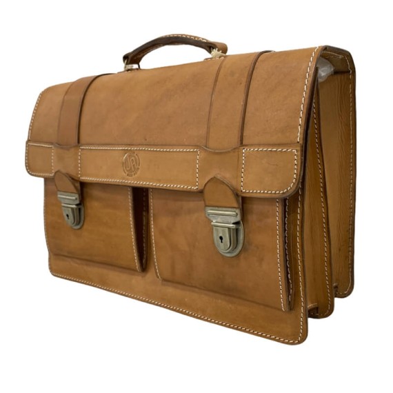 Pasta Executiva em Seleiro 2 Divisões JA Concept Design | Ref. 284.1110