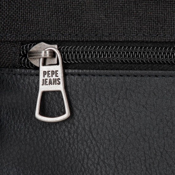 Mochila Adapt. 44cm para Portátil 15.6” Pepe Jeans SCRATCH Preta | Ref. 186.7842321