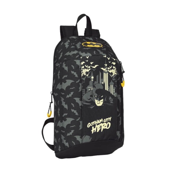 Mochila Pequena 39cm Batman HERO Preta | Ref. 248.612269821 Mochila Pequena 39cm Batman HERO Preta | Ref. 248.612269821