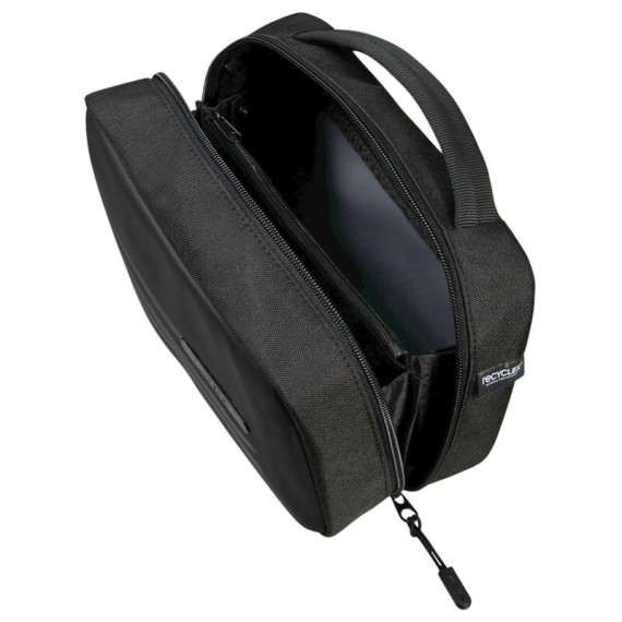Samsonite Necessaire Pequeno STACKD TOILET KIT Preto | Ref. 92KI800209 Samsonite Necessaire Pequeno STACKD TOILET KIT Preto | Ref. 92KI800209
