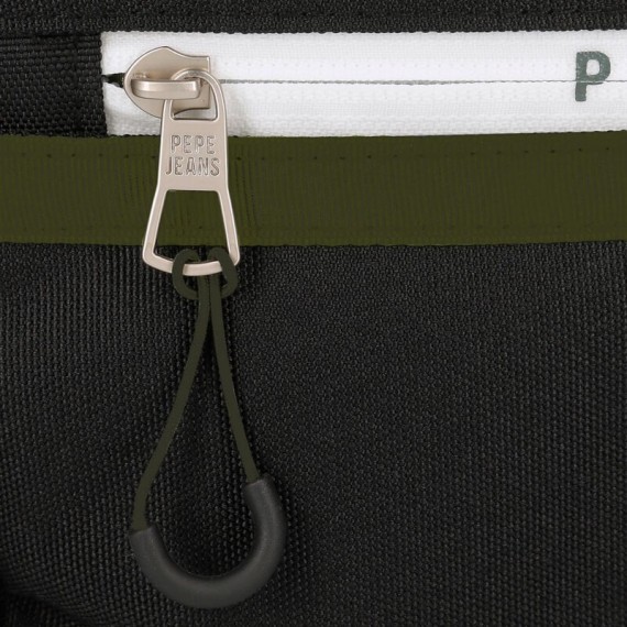 Mochila Escolar Adap. 44Cm c/ Carro Pepe Jeans LUCA Preta | Ref. 186.65723T1