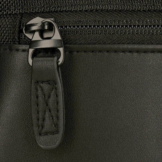 Mochila para Portátil Adap. 44cm Pepe Jeans SOHO Preta | Ref. 186.7352431