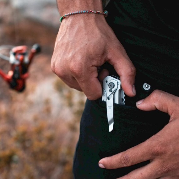 True Utility MTL-0002 Canivete 102mm DUAL CUTTER Cinza | Ref. 314.TRU-MTL-0002