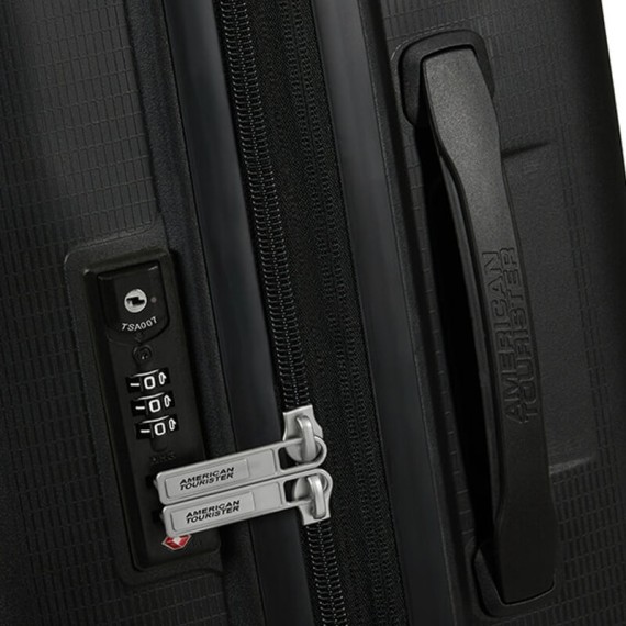 American Tourister Mala de Viagem / Trolley Médio 67cm 4R Exp. AEROSTEP Preta | Ref. 92MD800209