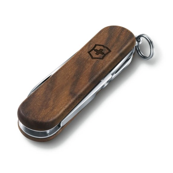 Canivete 58mm VICTORINOX Classic SD Wood Castanho | Ref. 320.06221.63 Canivete 58mm VICTORINOX Classic SD Wood Castanho | Ref. 320.06221.63