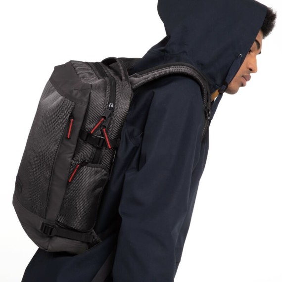 Mochila Eastpak para Portátil 15” TECUM M CNNCT AccentGrey | Ref. 267.91DI97