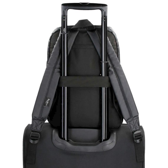 Mochila para Portátil 12” Adap. c/ USB Pepe Jeans CARDIFF Preta | Ref. 186.7632031