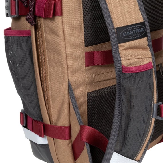 Mochila para Portátil 16” Eastpak OUT SAFEPACK Out Brown | Ref. 267.BEL9A8