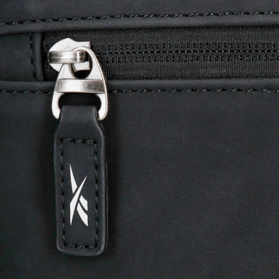Bolsa de Tiracolo 2C Pequena Reebok CINCINNATI Preta | Ref. 186.8815121 Bolsa de Tiracolo 2C Pequena Reebok CINCINNATI Preta | Ref. 186.8815121