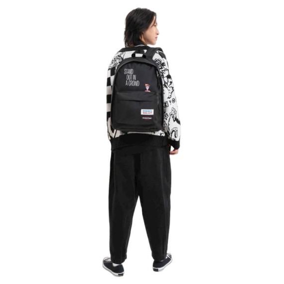 Mochila Eastpak para Portátil 14” OUT OF OFFICE Wally Silk Black | Ref. 267.7672E4