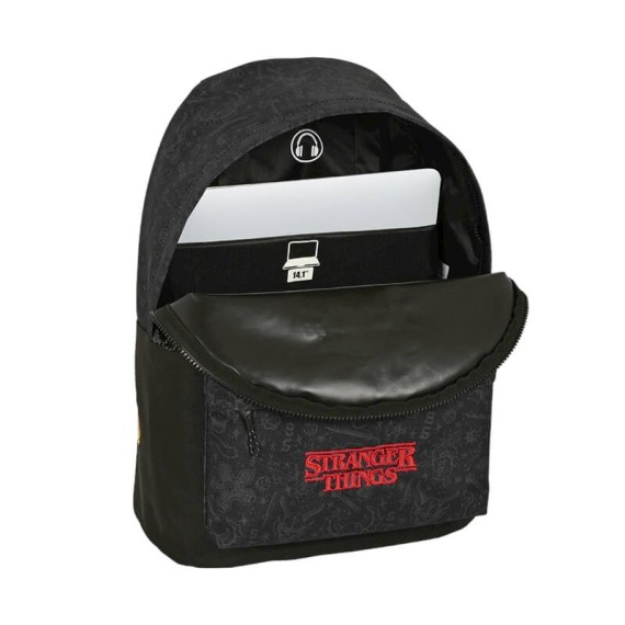 Mochila para Portátil 14.1” STRANGER THINGS Preta | Ref. 248.612387819 Mochila para Portátil 14.1” STRANGER THINGS Preta | Ref. 248.612387819