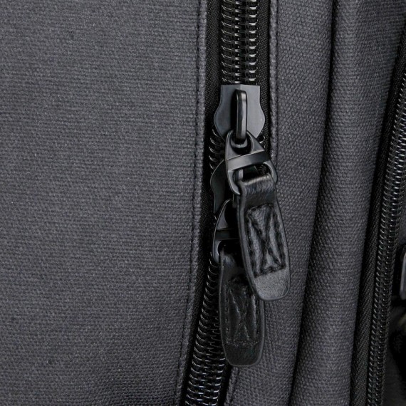 Mochila para Portátil 15.6” e Tablet 2C. Pepe Jeans GRAYS Preta | Ref. 186.7792531