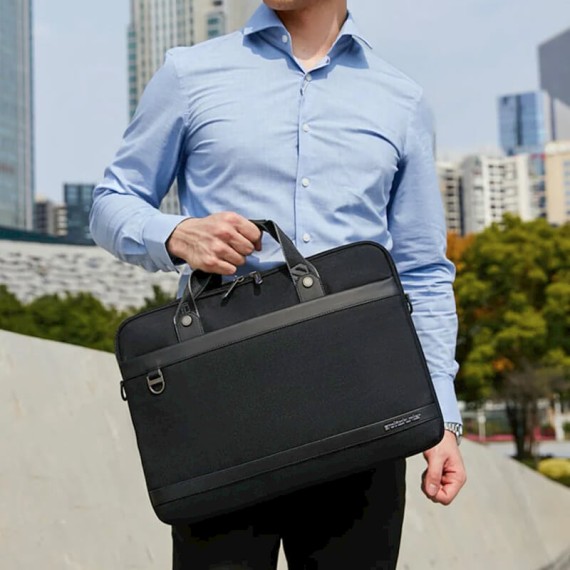 Pasta de Documentos para Portátil 15.6” ARCTIC HUNTER Preta GW0022 | Ref. 235.ARMO349