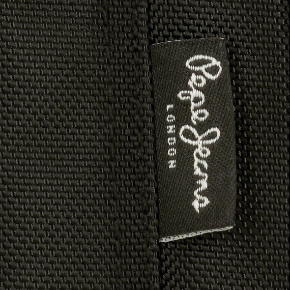 Bolsa de Tiracolo para Tablet 2C PEPE JEANS Bromley 24 Preta | Ref. 186.7065741 Bolsa de Tiracolo para Tablet 2C PEPE JEANS Bromley 24 Preta | Ref. 186.7065741