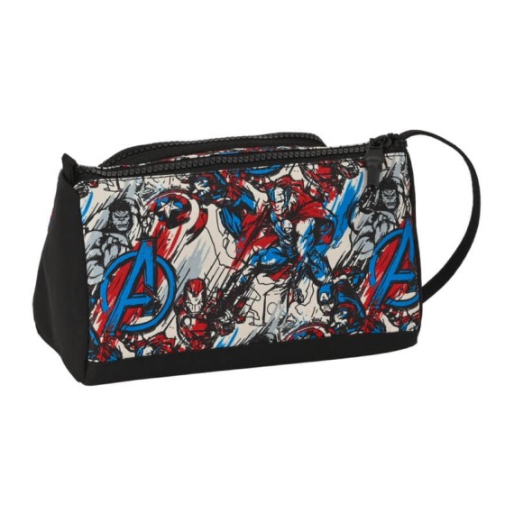 Estojo Escolar c/ Bolso Exterior AVENGERS Forever Preto | Ref. 248.412384917 Estojo Escolar c/ Bolso Exterior AVENGERS Forever Preto | Ref. 248.412384917