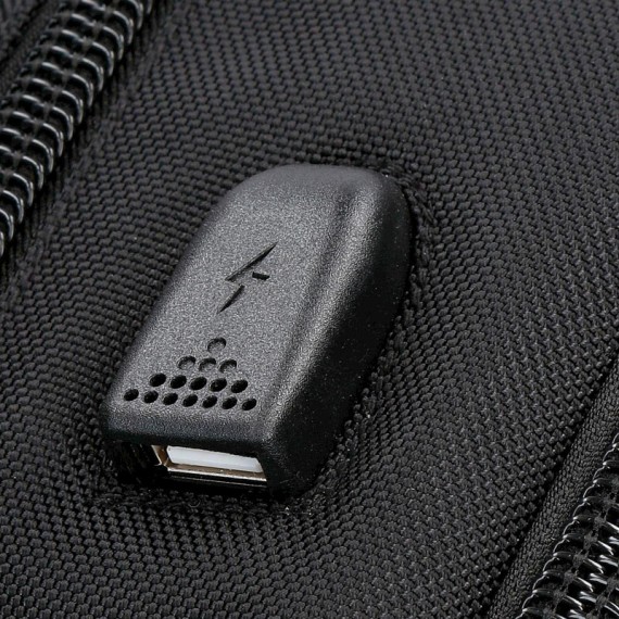 Mochila para Portátil 15.6” Ryanair MOVOM Buster Preta | Ref. 186.5342821