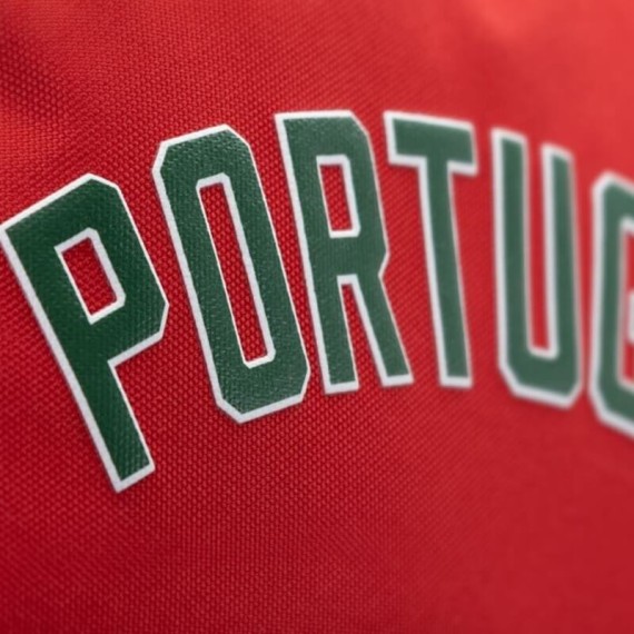 Mochila Escolar 43Cm PORTUGAL FPF Vermelho/Verde | Ref. 254.FPF61011