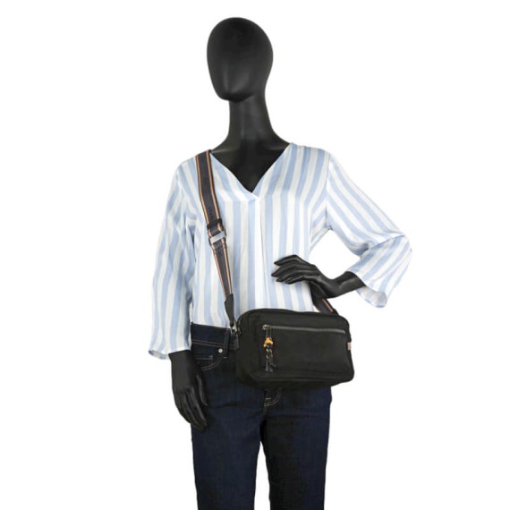 Bolsa de Tiracolo Média SKPAT Parma Preta | Ref. 237.32398601