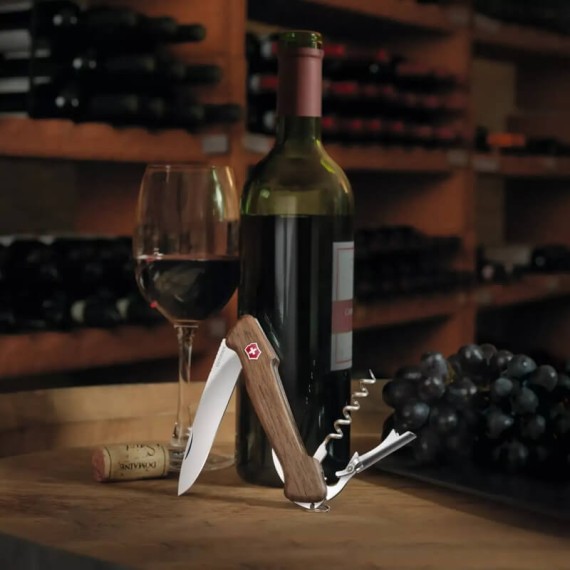 Canivete 130mm VICTORINOX Wine Master Nogueira | Ref. 320.09701.63