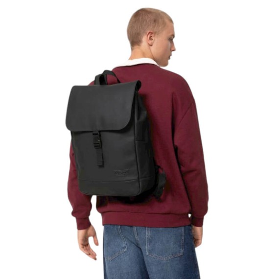 Mochila para Portátil 16” EASTPAK Yarin CNNCT F Matte Black | Ref. 267.BJH1F5