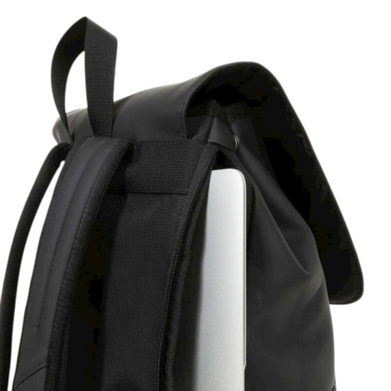 Mochila para Portátil 16” EASTPAK Yarin CNNCT F Matte Black | Ref. 267.BJH1F5