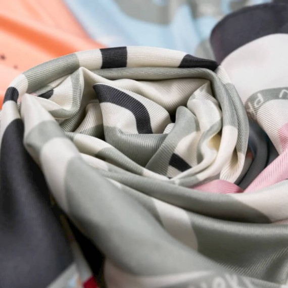 ANEKKE Lenço/Écharpe Quadrado Estampado Alma Smart Multicolor | Ref. 280.40470-311