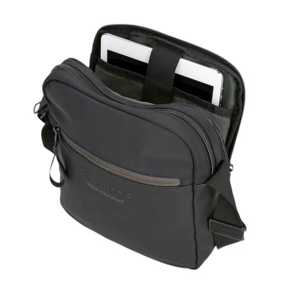 Bolsa de Tiracolo para Tablet 2C PEPE JEANS Sail Up Preta | Ref. 186.7175741 Bolsa de Tiracolo para Tablet 2C PEPE JEANS Sail Up Preta | Ref. 186.7175741