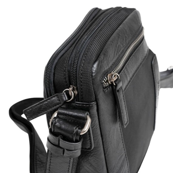 Bolsa de Tiracolo Pequena 2C MATTIES Nylon Sport Preta | Ref. 132.4019420