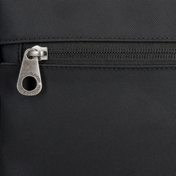 Mochila para Portátil 13.3" 2C Adapt. PEPE JEANS Ancor Preta | Ref. 186.7012142 Mochila para Portátil 13.3" 2C Adapt. PEPE JEANS Ancor Preta | Ref. 186.7012142