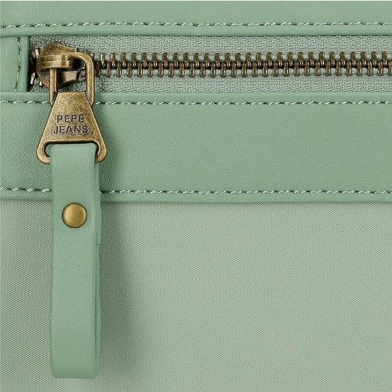 Mochila para Portátil 13.3” 2C Adapt. PEPE JEANS Morgan Verde | Ref. 186.7922134 Mochila para Portátil 13.3” 2C Adapt. PEPE JEANS Morgan Verde | Ref. 186.7922134