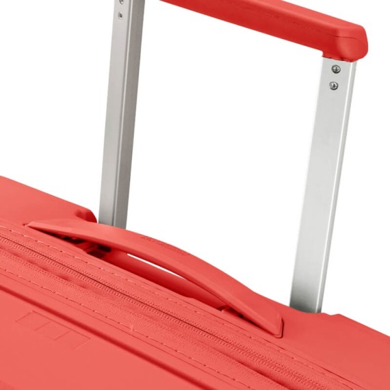 AMERICAN TOURISTER Mala Média 68cm 4R Exp. FastForward Coral | Ref. 92.155260-A683