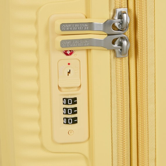 AMERICAN TOURISTER Mala Média 67cm 4R Exp. Soundbox Amarelo Pastel | Ref. 92.88473-1661