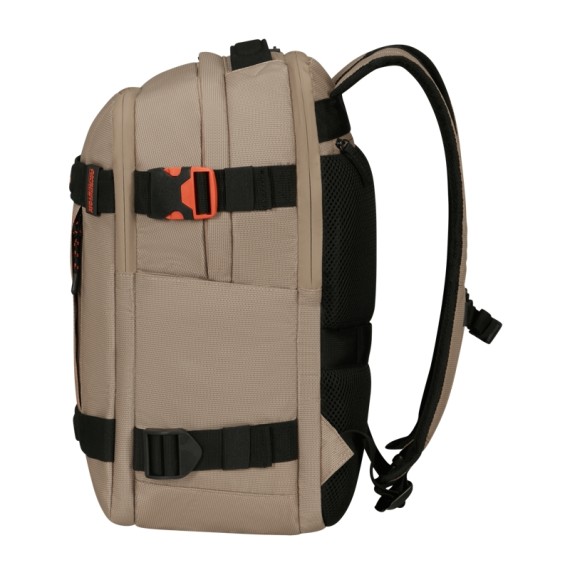 AMERICAN TOURISTER Mochila Portátil 15.6” Urban Track Bege/Laranja | Ref. 92.155705-2366 AMERICAN TOURISTER Mochila Portátil 15.6” Urban Track Bege/Laranja | Ref. 92.155705-2366