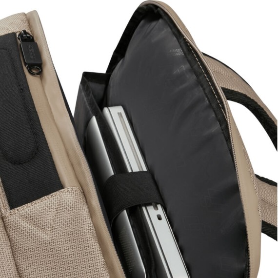 AMERICAN TOURISTER Mochila Portátil 15.6” Urban Track Bege/Laranja | Ref. 92.155705-2366 AMERICAN TOURISTER Mochila Portátil 15.6” Urban Track Bege/Laranja | Ref. 92.155705-2366