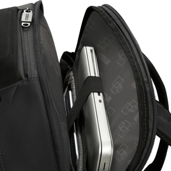 AMERICAN TOURISTER Mochila Portátil 15.6” Urban Track Preta | Ref. 92.155703-0423 AMERICAN TOURISTER Mochila Portátil 15.6” Urban Track Preta | Ref. 92.155703-0423