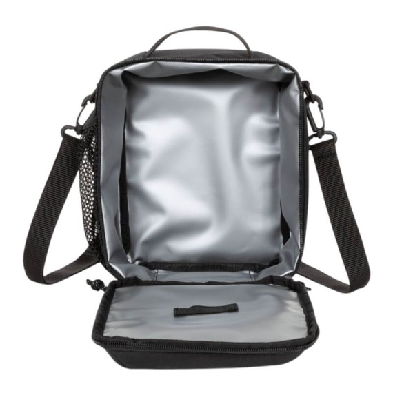 Lancheira Térmica EASTPAK The Lunch One Black | Ref. 267.BME008 Lancheira Térmica EASTPAK The Lunch One Black | Ref. 267.BME008