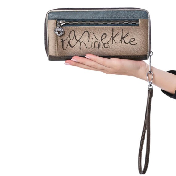 ANEKKE Carteira Grande Estampada RFID Manifesto Castanha | Ref. 280.41719-908