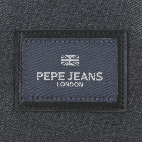 Bolsa de Tiracolo p/ Tablet 2C PEPE JEANS Whitton Preta | Ref. 186.7325741 Bolsa de Tiracolo p/ Tablet 2C PEPE JEANS Whitton Preta | Ref. 186.7325741