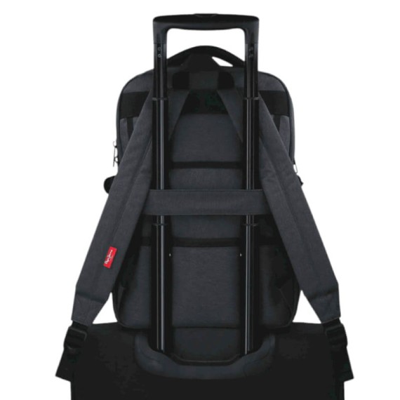 Mochila p/ Portátil 15.6” 2C Adap. PEPE JEANS Whitton Preta | Ref. 186.7322341 Mochila p/ Portátil 15.6” 2C Adap. PEPE JEANS Whitton Preta | Ref. 186.7322341