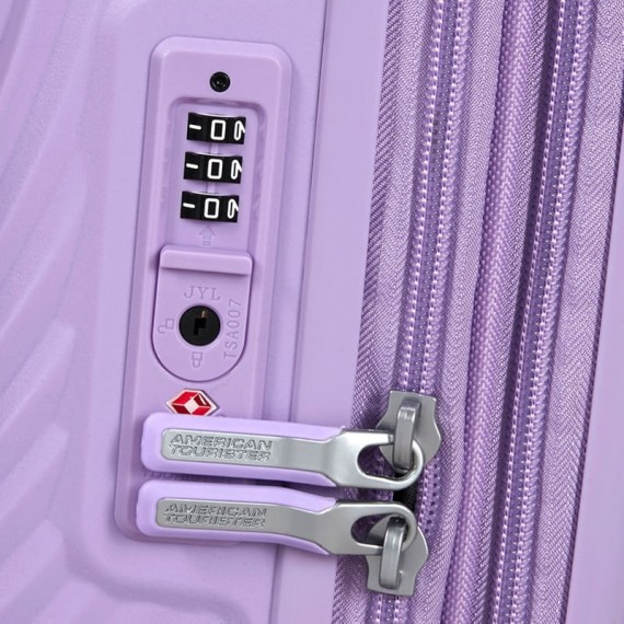 AT Mala de Cabine 55cm 4R Exp. Mickey Magic Lilás Suave | Ref. 92.158710-A844