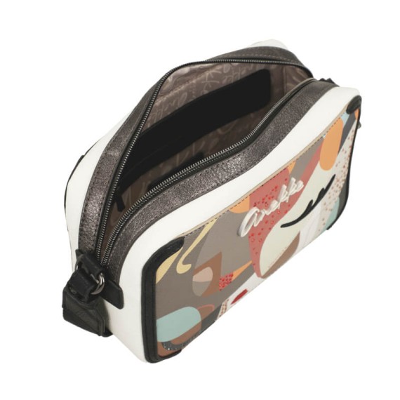 ANEKKE Bolsa Transversal Rectangular Eikon Bege/Preto | Ref. 280.42753-447