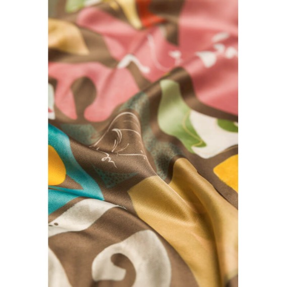 ANEKKE Lenço Quadrado Estampado Amphora Castanho / Rosa | Ref. 280.42470-311