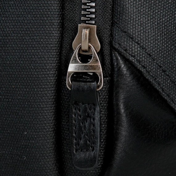 Bolsa de Tiracolo Pequena PEPE JEANS Berwick Preta | Ref. 186.7475241